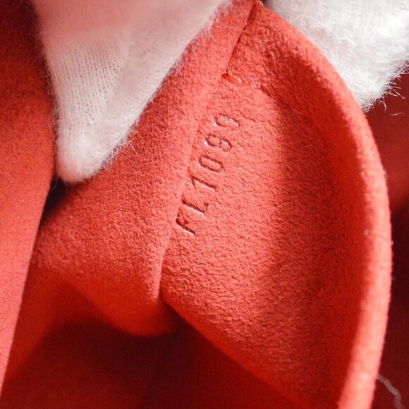 Louis Vuitton Damier Trevi GM 2way Handbag - Picture 8 of 10